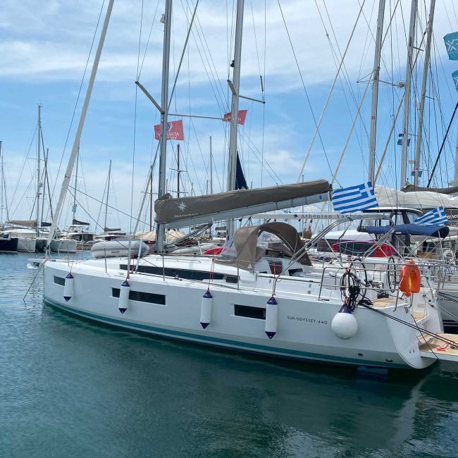 Sun-Odyssey-440-2